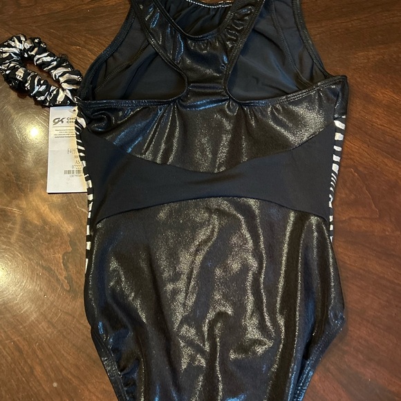 Zebra Print NWT GK leotard with matching scrunchie. - Picture 4 of 6